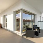 River View Terrace With Ac & Parking By Renters 슈체친