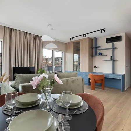 River View Terrace With Ac & Parking By Renters *