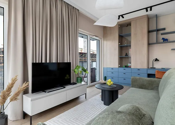 River View Terrace With Ac & Parking By Renters *